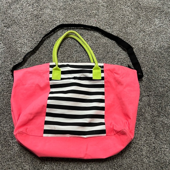 Victoria's Secret Pink and Black Tote Bag with Color Blocking and Roomy Design - Picture 3 of 3